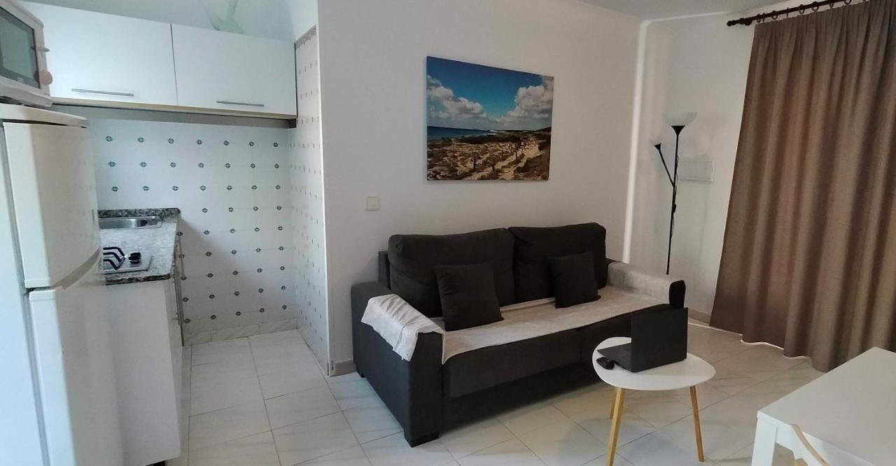 Apartaments California Cala'N Blanes  Buitenkant foto