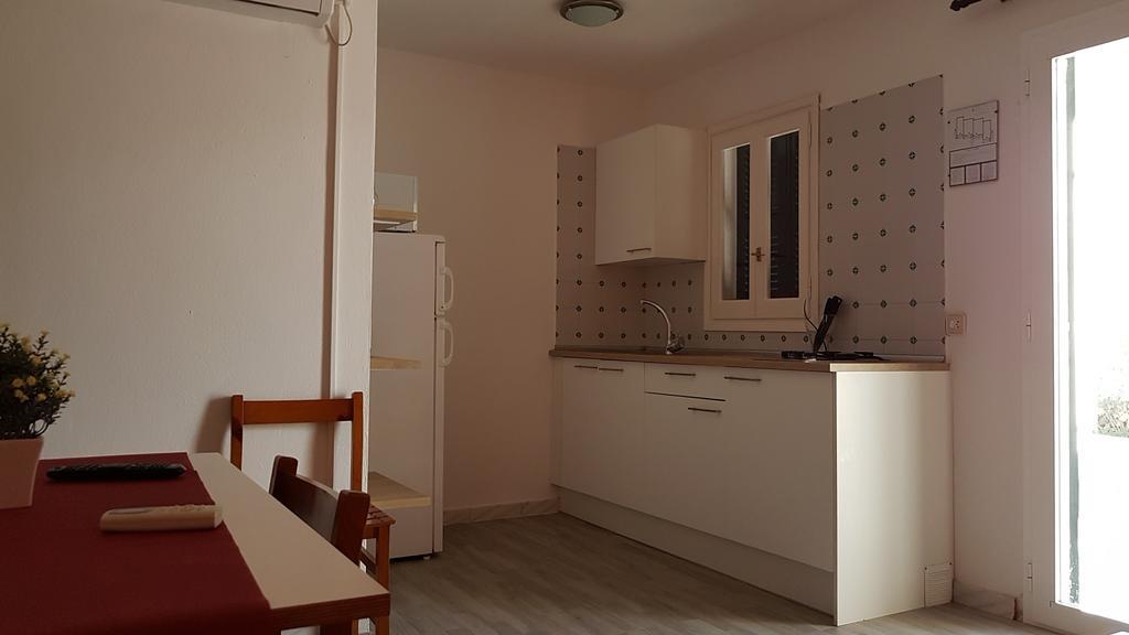 Apartaments California Cala'N Blanes  Buitenkant foto